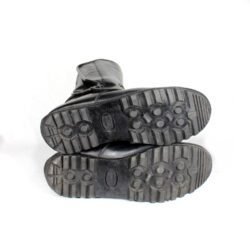 A pair of used black touring and city motorcycle boots in size 39, crafted from leather with minor surface scratching. Features reinforced toe, gear lever, and heel protection.