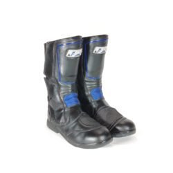 Used black and blue leather sports touring boots in size 43. Condition is fair at 6/10 with small scratches from normal use. Features protection for heel, toes, gear lever, ankle, and shin. The waterproof membrane is no longer functional.