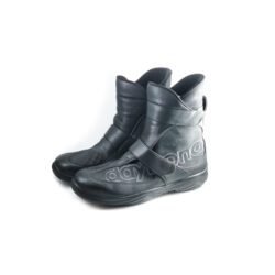 Used Daytona Journey XCR black leather touring boots with Gore-Tex membrane and protection for toes, ankle, and heel, showing minor wear marks.