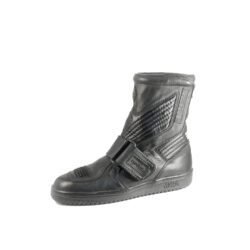 A pair of used black Frank Thomas Aimasport leather motorcycle boots in size 37.5. In very good condition, these street-style boots offer protection at the heel, toes, and gear lever area.