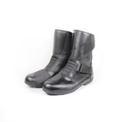 Black leather and textile touring boots in size 46, in like-new condition. Features protection for the toes, shin, ankles, and heel.