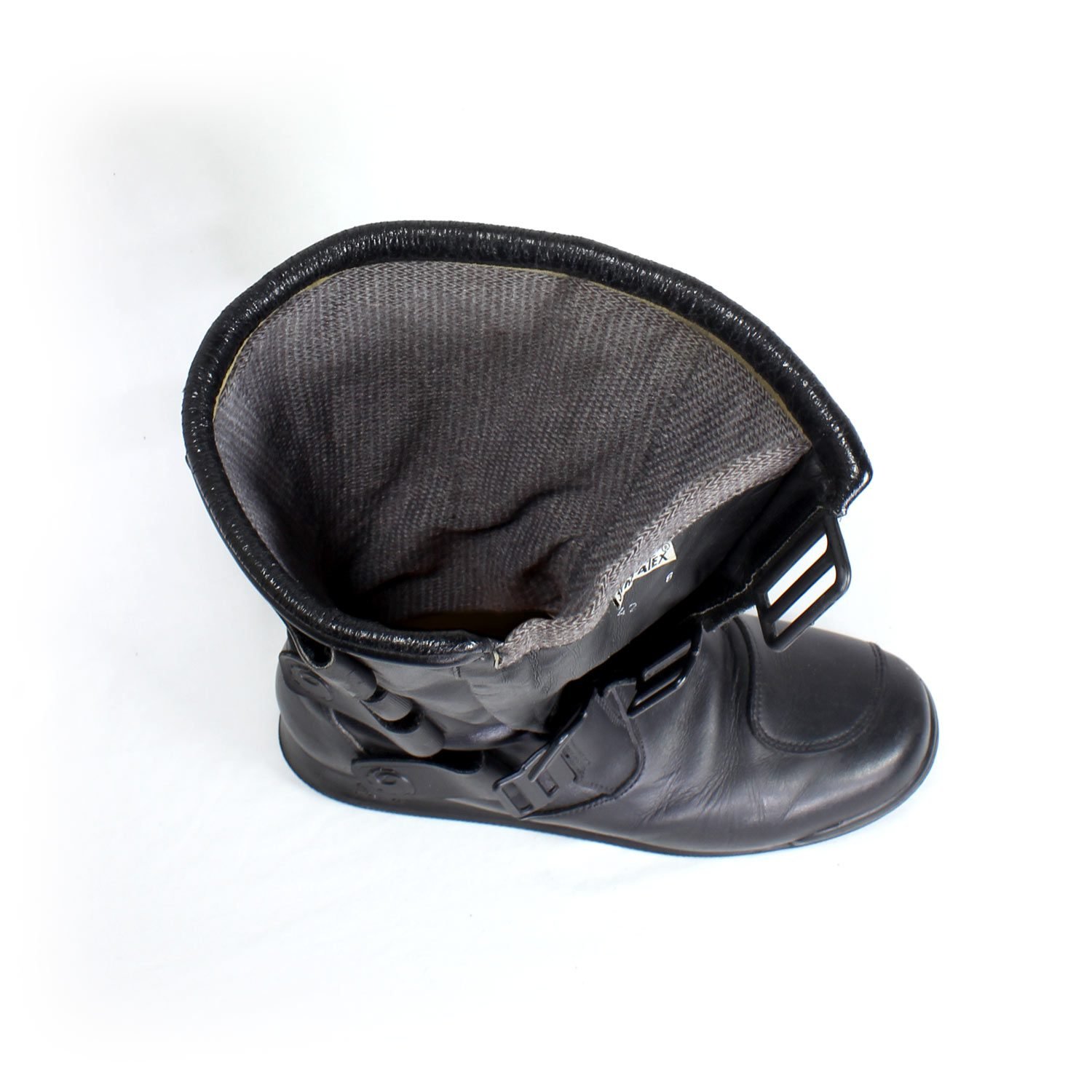 Sidi All-Season black leather motorcycle boots, size 42 — touring boots made in cooperation with Hein Gericke, featuring Sympatex waterproof membrane, reinforced toe, heel, and ankle protection, and good condition with minor wear marks.