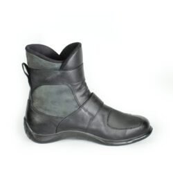 A pair of black Daytona Shorty perforated leather motorcycle boots, size 43, in very good condition. Features full-grain cowhide construction, ankle protectors, a non-slip sole, and a climate insole for warm-weather riding. Shows minor wear, including a small spot on the side.