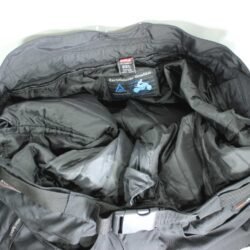 Size: 6XL / 27 (145-160 cm waist diameter, stretch) Polo all weather riding pants. These pants offer multiple pockets. They also are made of the Cordura textile, which is very robust against abrasion. They also have membrane ventilation system in case you ride during a hot day but also a themal lining for the colder days.The trouser comes with it's own belt for a perfect fit and also offer multiple other adjustments. Styling: Touring / Street. Materials: Textile. Color: Black. Condition: Very good. Protection: Hips. Waterproofing: Yes* (PoloTex membrane. We highly recommend to re-impregnate the garment with a specific water-repellent spray for better result). To take into consideration: The pants show minor wear marks.