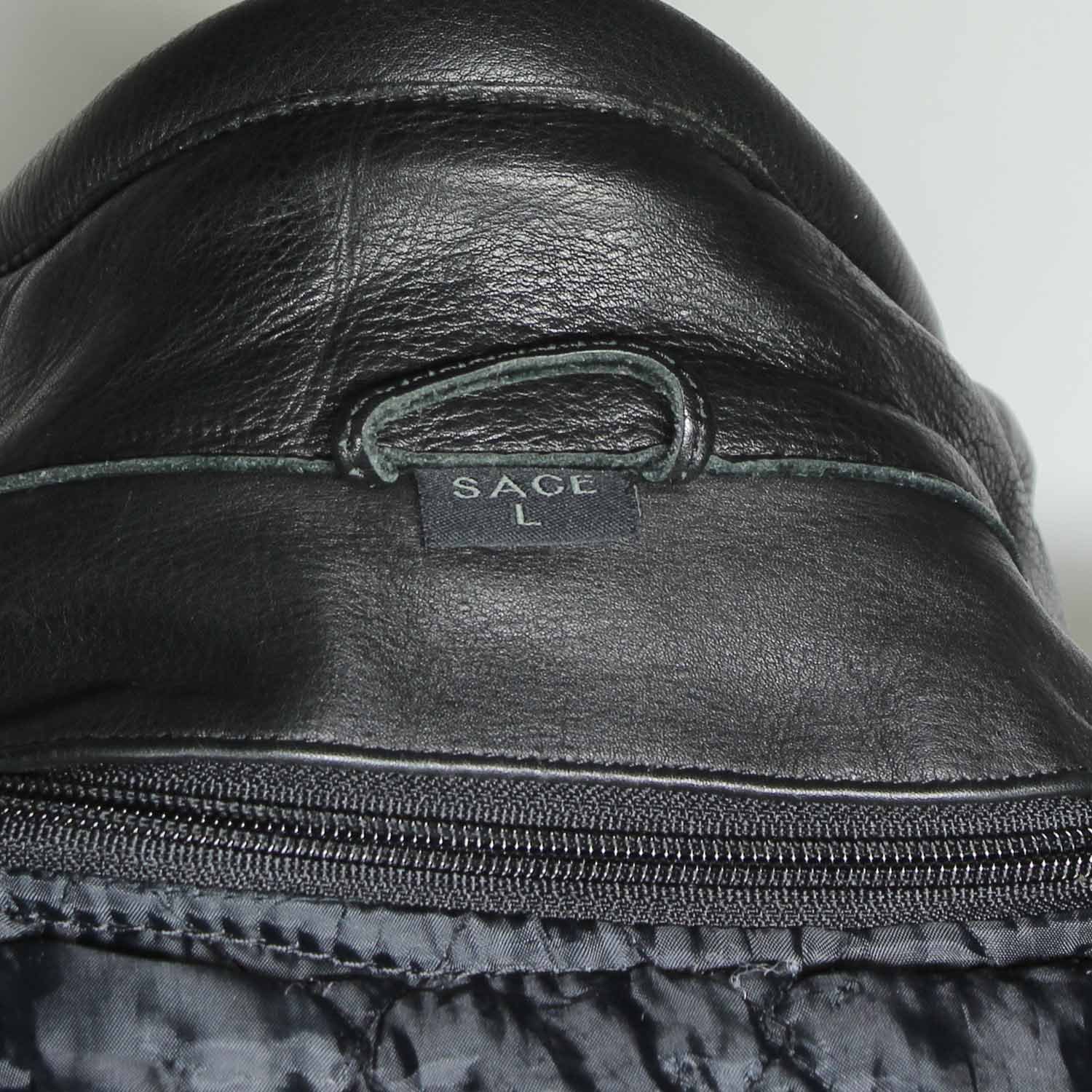 A black Sace leather motorcycle jacket, size L/54, in very good condition. Features a cruiser and café-racer style with a removable thermal liner, ventilation openings, and CE-rated protection for elbows, shoulders, and back.