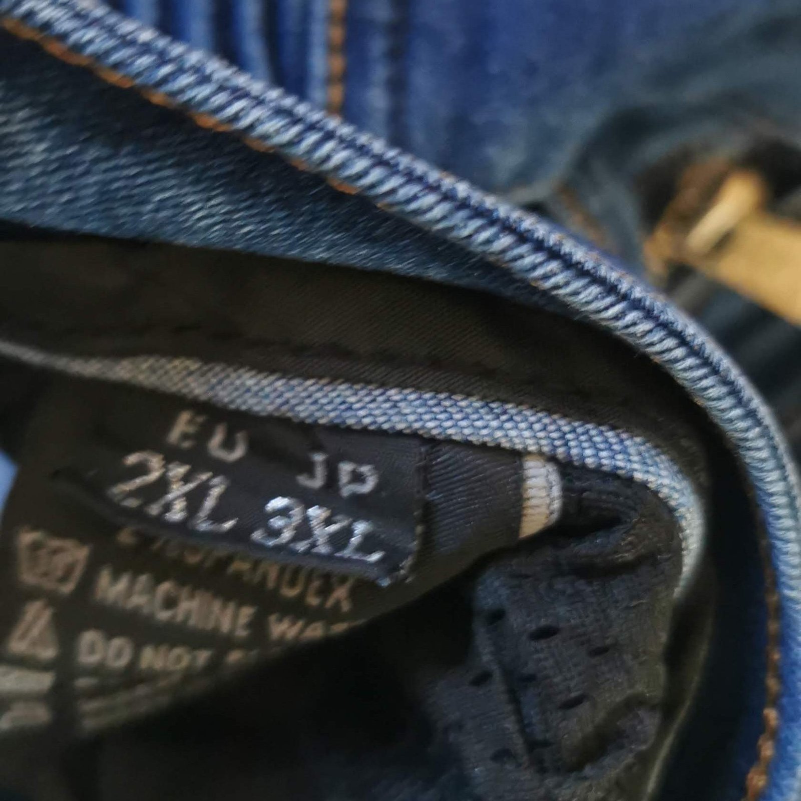 Men's denim blue wear-resistant stretch denim motorcycle riding jeans with removable knee and hip protectors